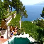 La Casa Nel Bosco بيت ضيافة