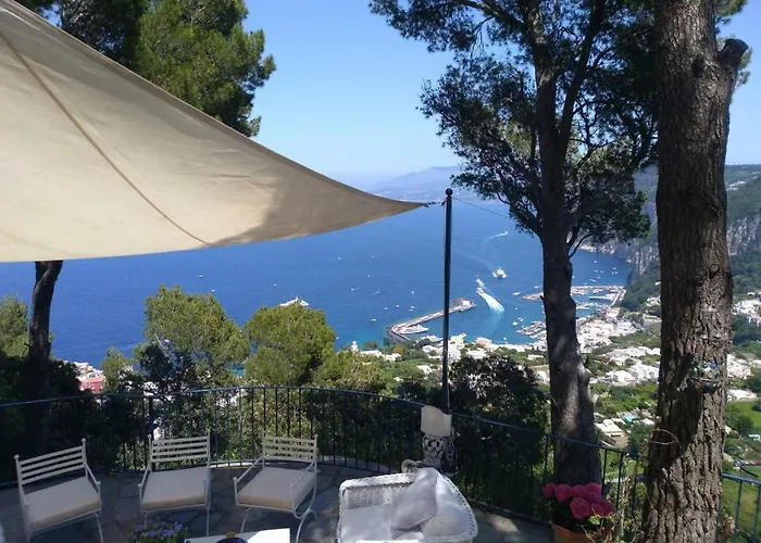 La Casa Nel Bosco Konukevi Capri