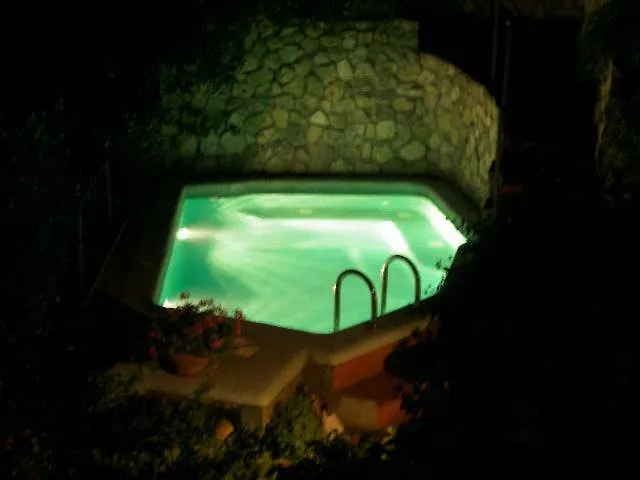 La Casa Nel Bosco Konukevi Capri