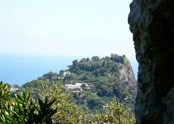 Affittacamere La Casa Nel Bosco Capri
