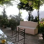 La Casa Nel Bosco 4* 카프리